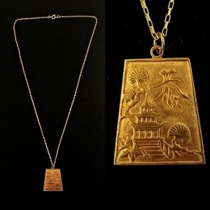 Vintage Retro 1950s Asian Pagoda Buddhist Necklace